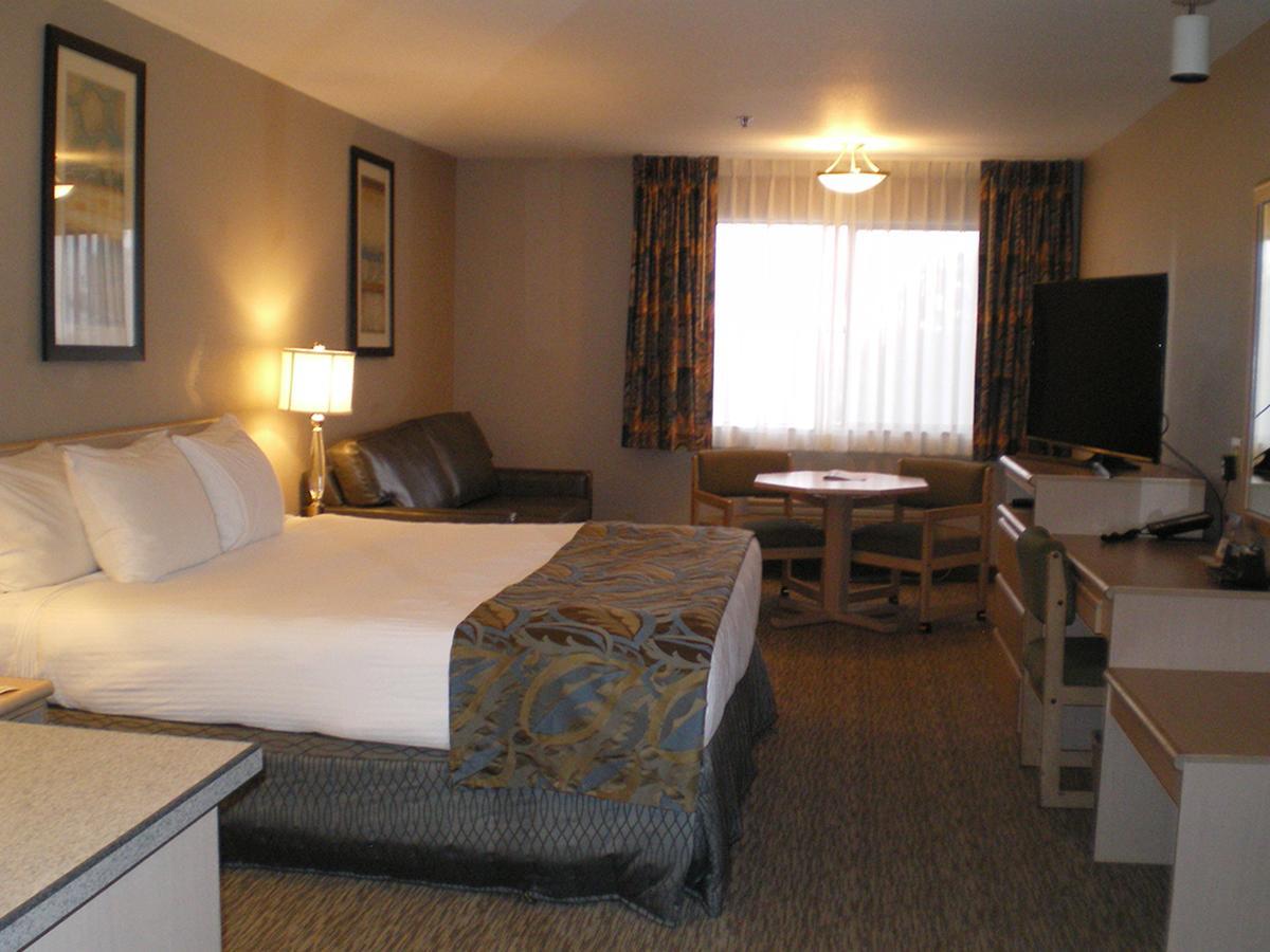 Shilo Inn Suites Hotel - Nampa Suites Exterior photo